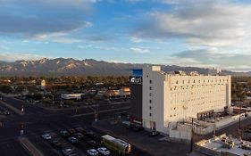 Aloft Tucson University Tucson Az